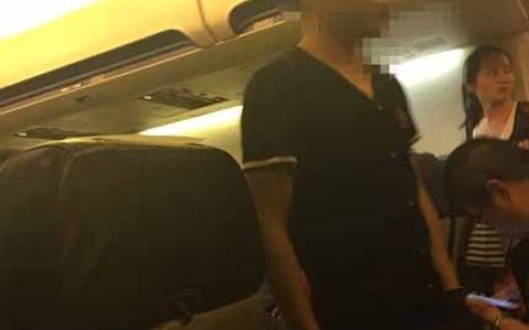 中国旅客大闹泰国航班骂空乘 网友：给国人丢脸