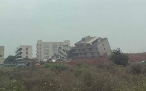 深圳一处工业园区被曝遭山体滑坡掩埋