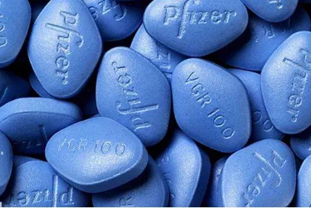 胡锡进：紧急进口辉瑞药物无可厚非