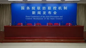 国务院联防联控机制新闻发布会：全国疫情继续稳定下降
