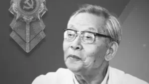 七一勋章获得者辛育龄逝世