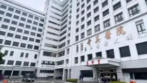 台湾街头凌晨爆发枪战：两派人马互开30多枪 致1死1重伤