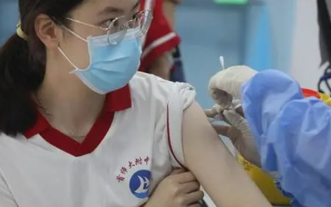 北京市防控办就疫苗接种答记者问