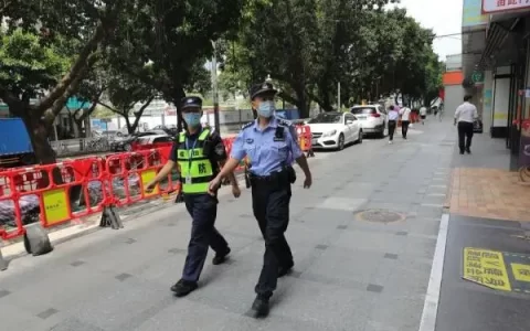 深圳民警踩踏嫌疑人更应思考背后原因
