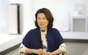 评论丨钱不应该是大学生的梦想，董明珠的“格局”为何不管用了？