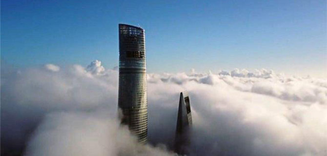 中国最高楼顶楼被冻住了