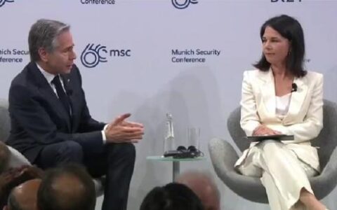 布林肯露骨发言震惊网友：在国际体系中，你不坐在餐桌上，就会出现在菜单上