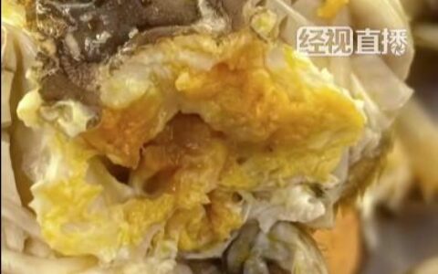 浙大食堂8.8元一只的螃蟹引热议，工作人员回应：并非刻意与校外比价，天气转冷已停售