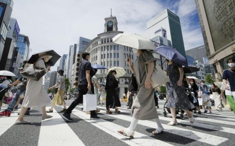 能源成本飞涨，东京鼓励公职人员穿短裤节能