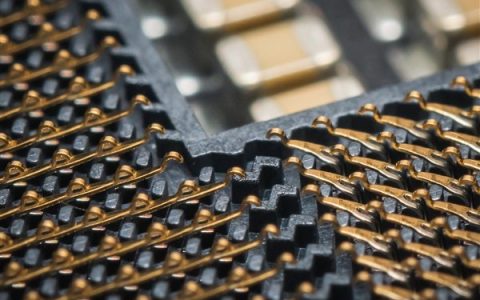 从巨亏百亿到半年狂赚580亿！中国最牛存储公司日赚近4亿：合肥成最大赢家