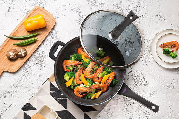 麦饭石锅哪家强？这几款品牌了解一下