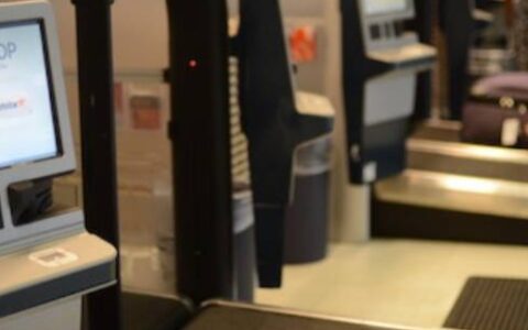 先取登机牌还是先托运