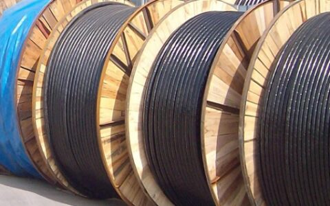 100kw380v用多大电缆和开关