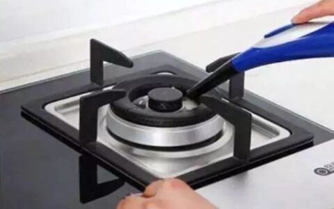 检查燃气灶具是否漏气的正确方法