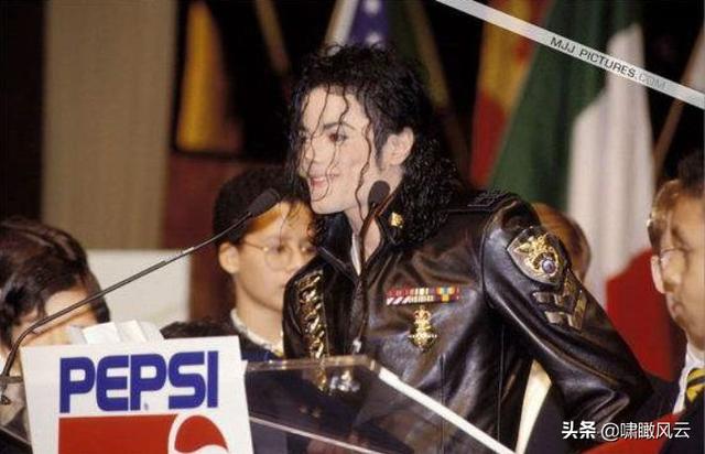 红蓝之争：一场百年可乐营销大战