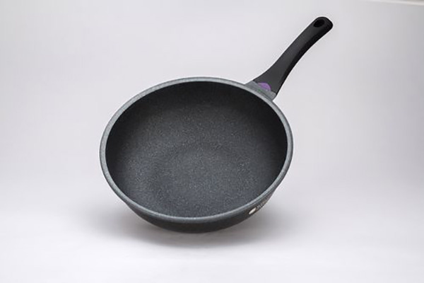 麦饭石锅哪家强？这几款品牌了解一下